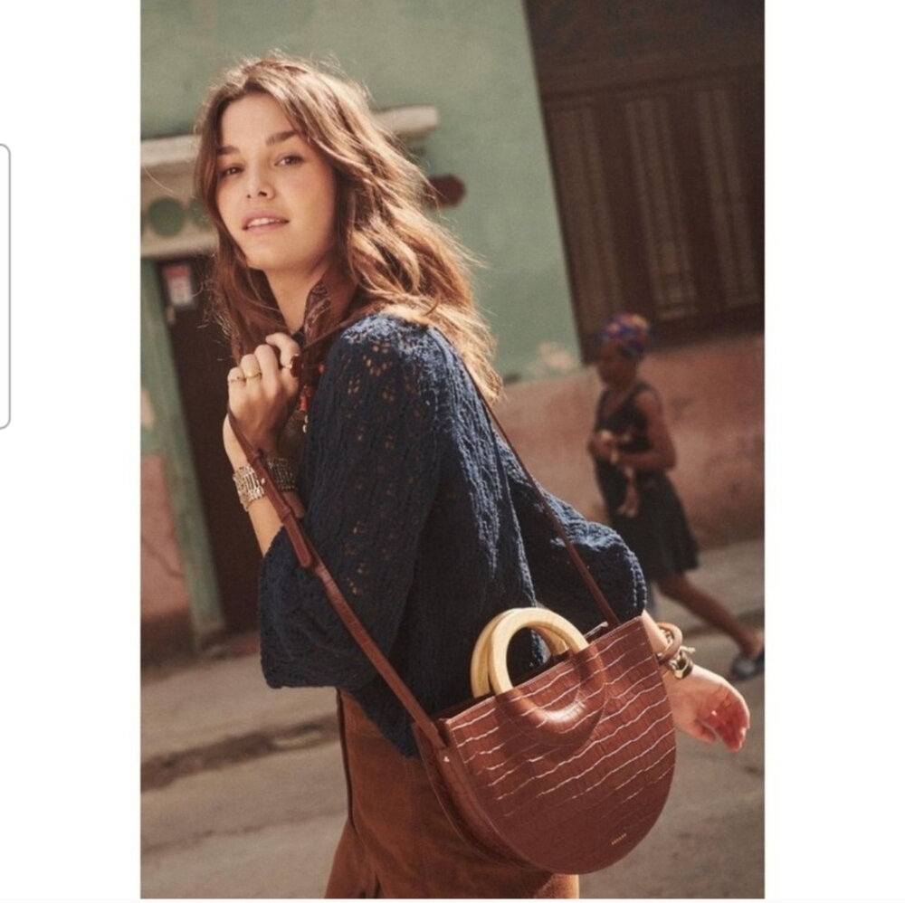 Sezane Ama leather croco Half Moon Bag - Picture 2 of 5